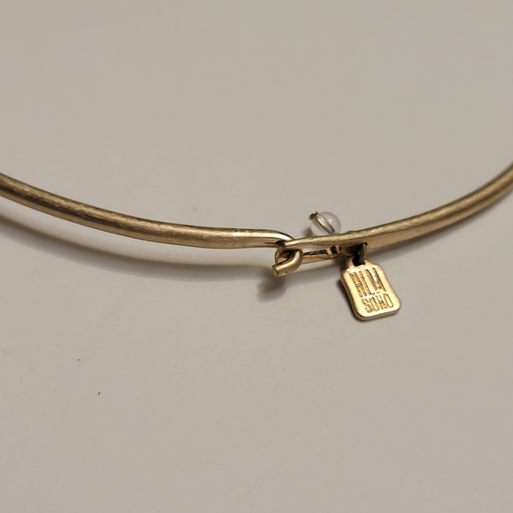 Robert Lee Morris Soho Women's Shield Pendant Round Wire Collar Necklace, Gold, - Picture 10 of 13